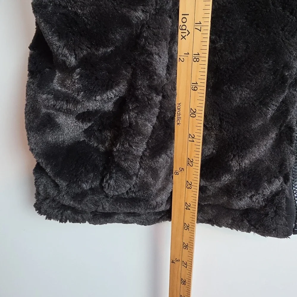 The North Face Reversible Jacket Girl's XL (18) Black, Plush & Smooth Sides